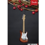 Hal Leonard HL00139451 Fender Select '50s Strat - 6 inch. Holiday Ornament