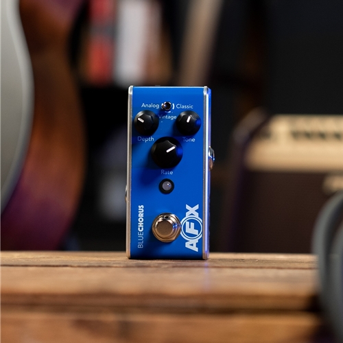 ギター FISHMAN PRO-AFX-CH2 AFX Mini CHORUS New FISHMAN AFX BLUECHORUS MINI CHORUS PEDAL PRO-AFX-CH2