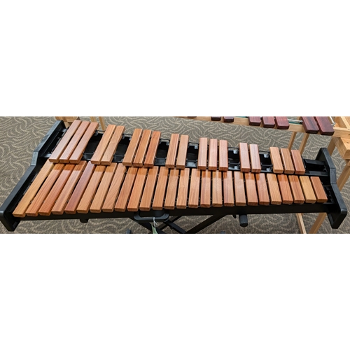 Used Academy AXLD35 Academy 3.5 Octave Xylophone with Stand
