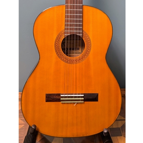 Used Hohner HG-14 Made in Japan Classical Guitar