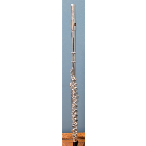 Used Olds NFL110 Student Flute