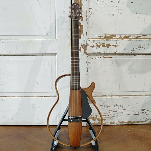 Used Yamaha SLG200S Steel String Silent Guitar, Natural with Bag