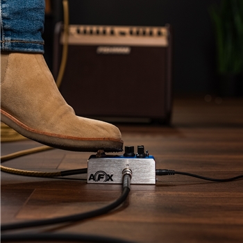 Beacock Music - Fishman PRO-AFX-CH2 AFX BlueChorus Mini