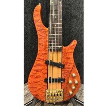 Used Dean Razor NT-5 5-String Electric Bass Guitar Quilted Top with Rumble 15 Amp